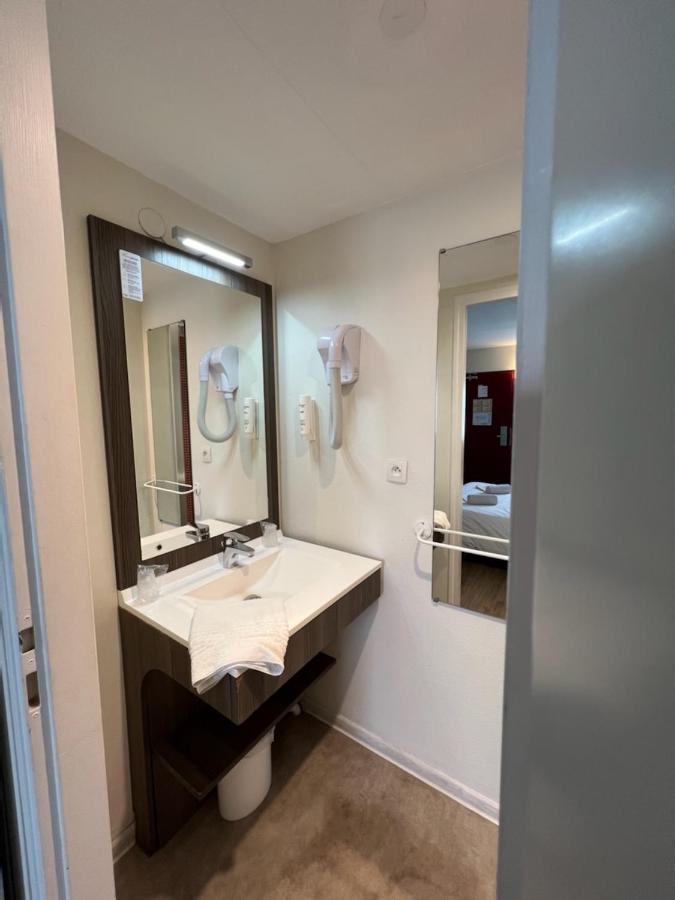 Contact Hotel Fontenay Le Comte מראה חיצוני תמונה